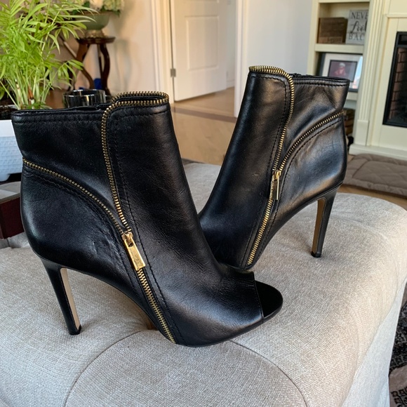 Vince Camuto Black Leather/Gold Zipper Heeled Ankle Boots US10 - Picture 3 of 10